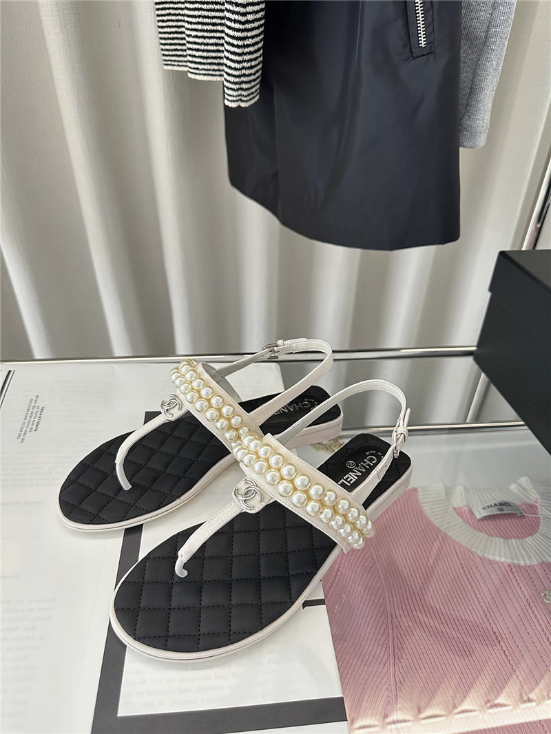 Ch**el quilted t-strap pearls flat sandals black