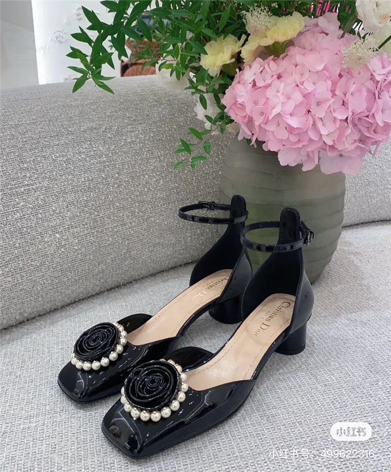 D10r black patent pearl rose ankle sandals