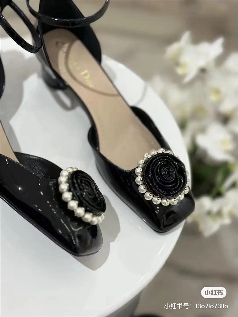 D10r black patent pearl rose ankle sandals
