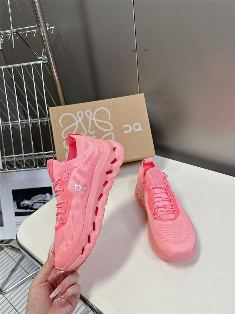 L0ew* + on cloudtilt 2.0 stretch sneakers pink