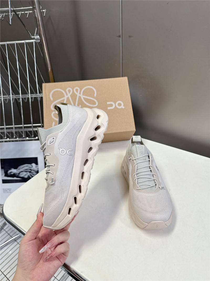 L0ew* + on cloudtilt 2.0 stretch sneakers in gray