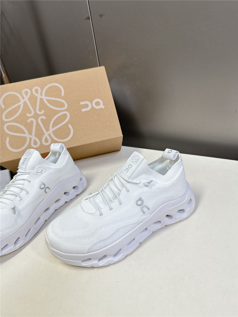 L0ew* + on cloudtilt 2.0 white stretch sneakers