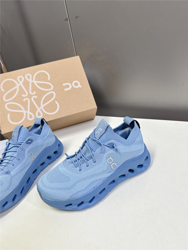 L0ew* + on cloudtilt 2.0 blue stretch sneakers