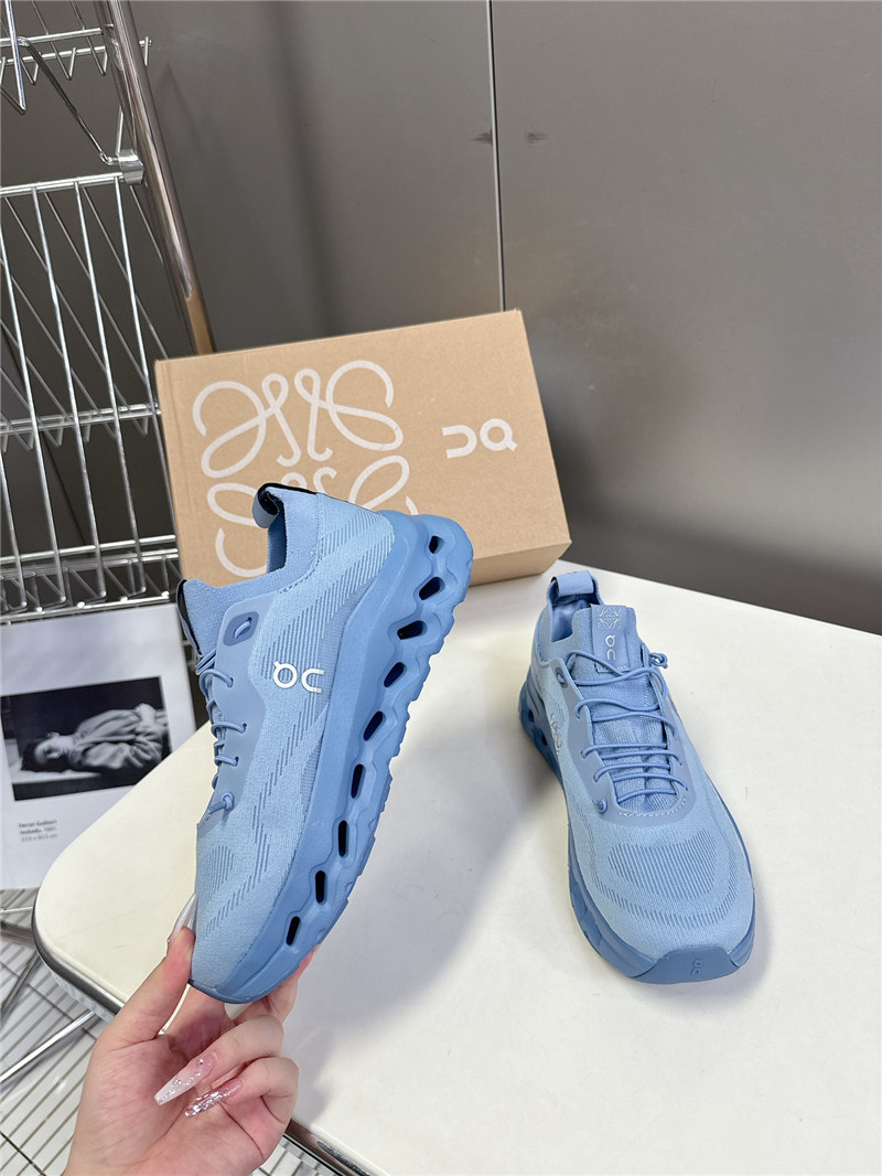 L0ew* + on cloudtilt 2.0 blue stretch sneakers