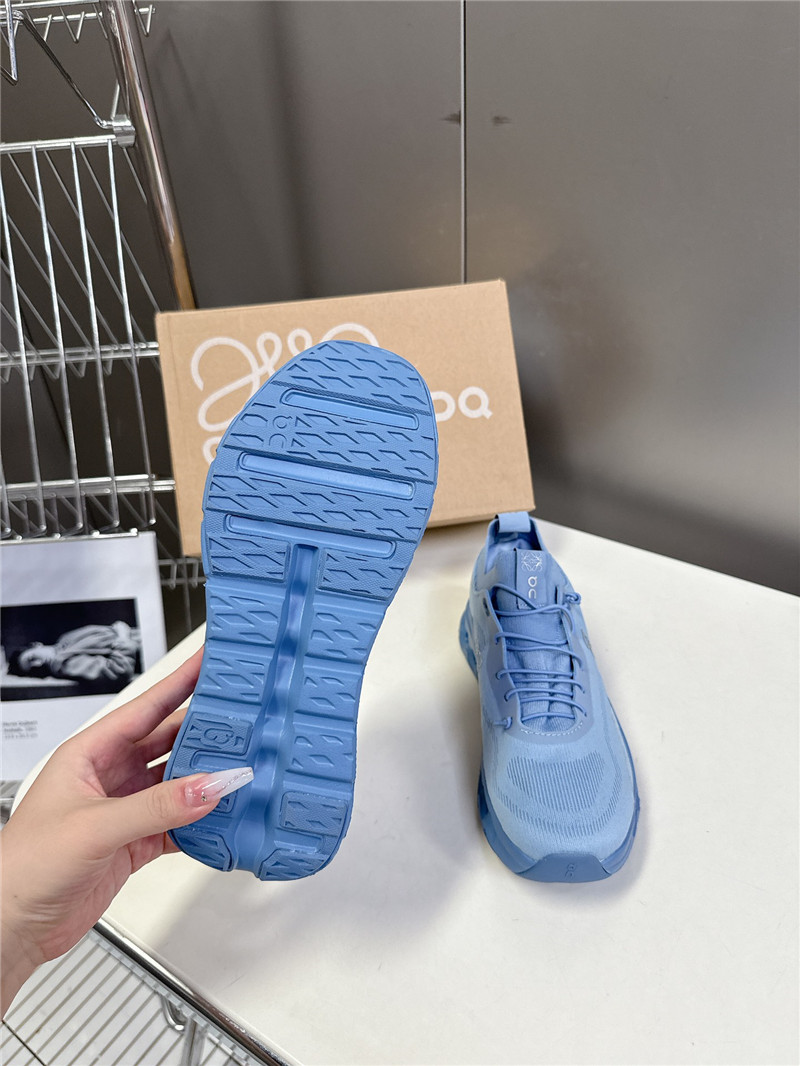 L0ew* + on cloudtilt 2.0 blue stretch sneakers