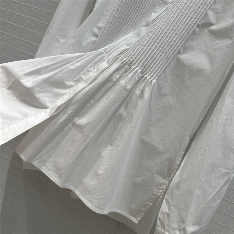 Va1e*ntin0 palace style beaded collar shirt replicas clothes