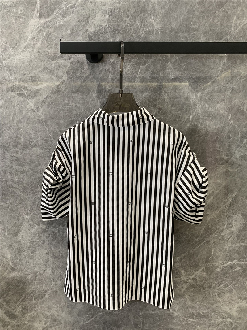 Ch**el black white striped short-sleeved shirt