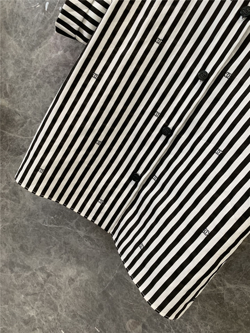 Ch**el black white striped short-sleeved shirt