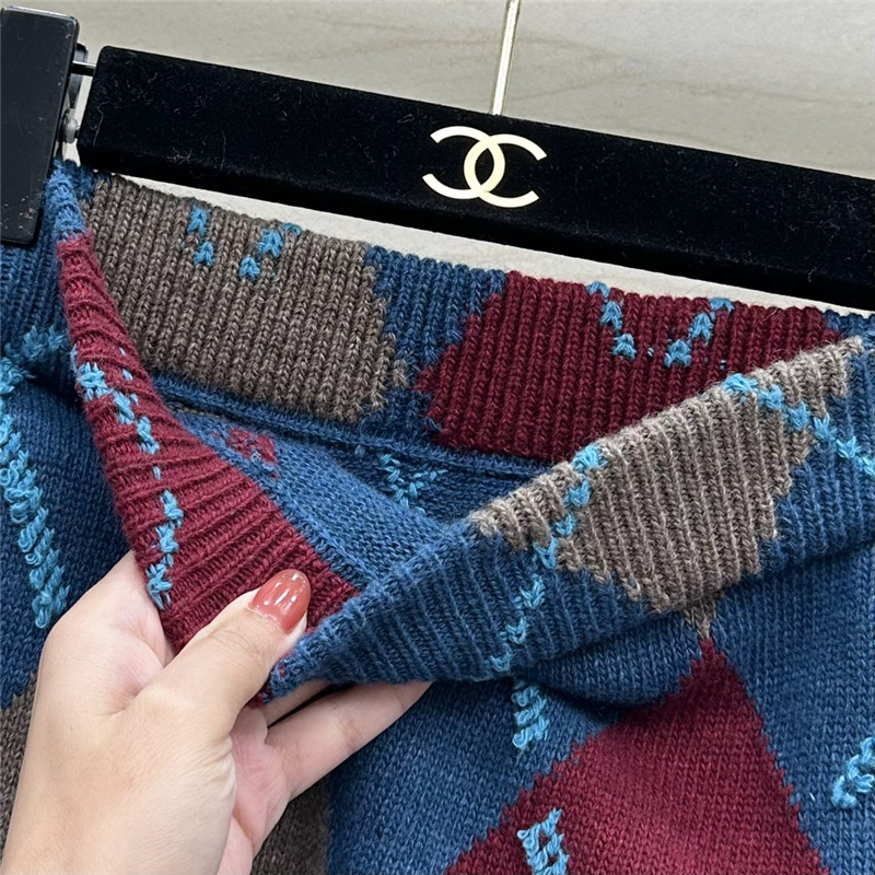 Ch**el colorblock embroidered knitted skirt replica d&g clothing