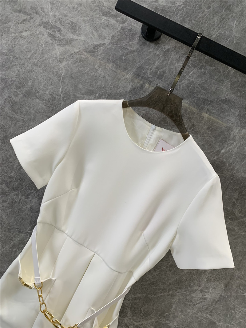 Va1e*ntin0 chain belt short sleeve dress replica d&g clothing