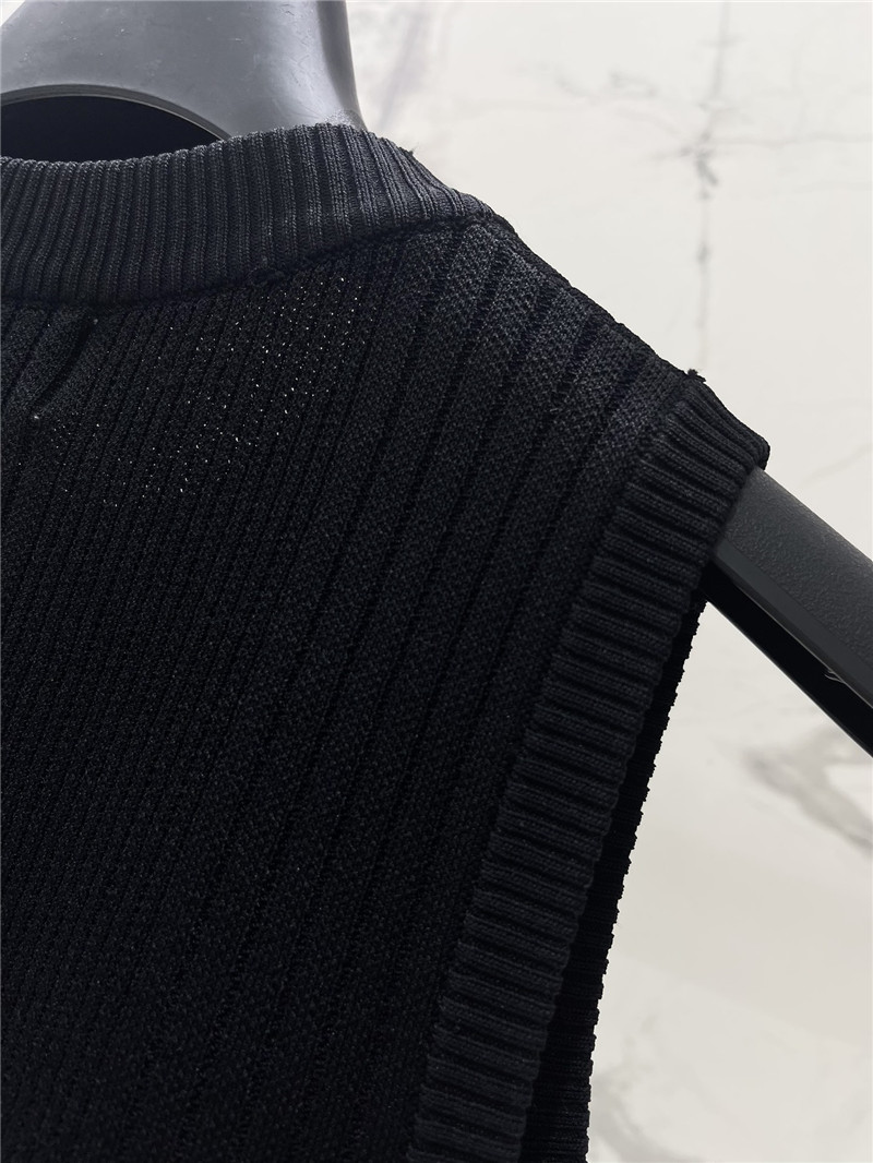 F**di pit stripe knit vest replica d&g clothing