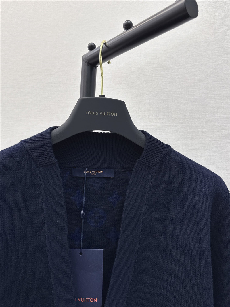 l0vis Vvtt0n lv double-sided v-neck knitted cardigan replica clothes