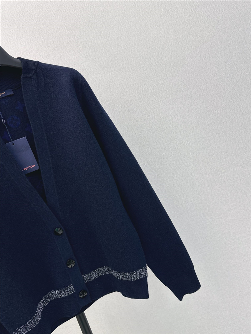 l0vis Vvtt0n lv double-sided v-neck knitted cardigan replica clothes