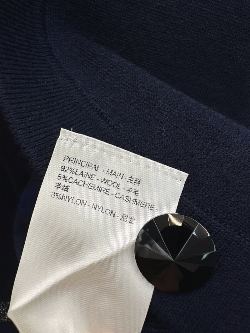 l0vis Vvtt0n lv double-sided v-neck knitted cardigan replica clothes