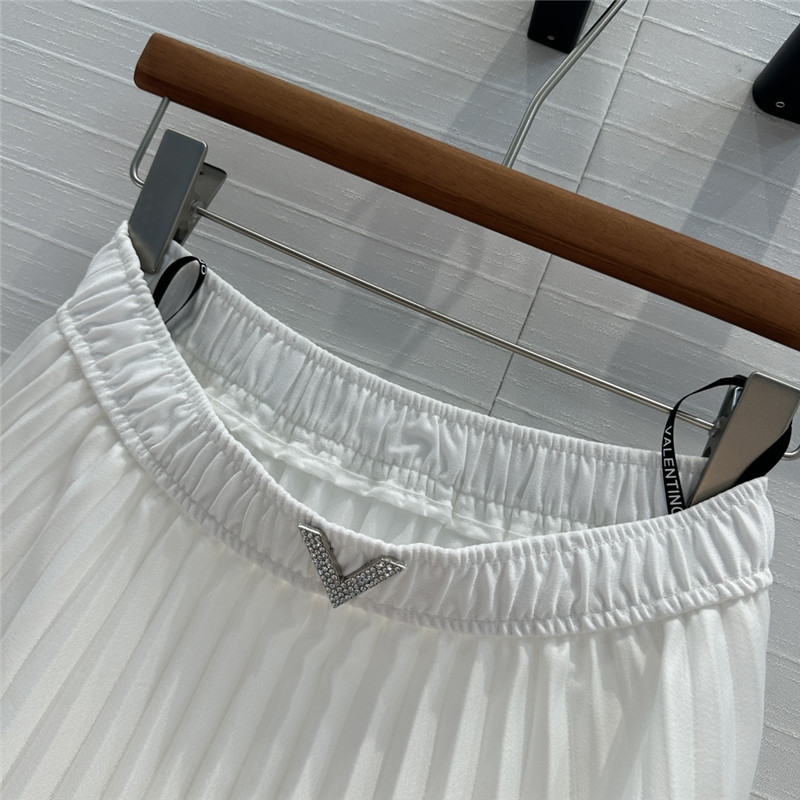 Va1e*ntin0 ach**elordion lace skirt replica d&g clothing