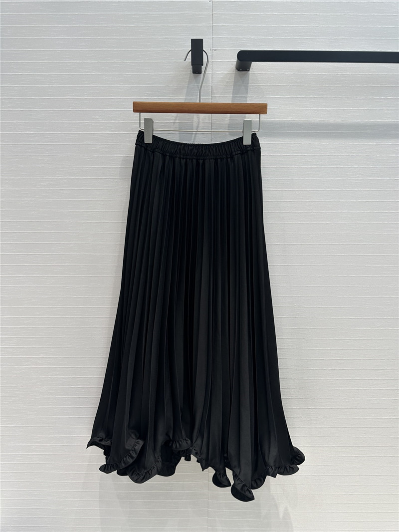 Va1e*ntin0 ach**elordion lace skirt replica d&g clothing