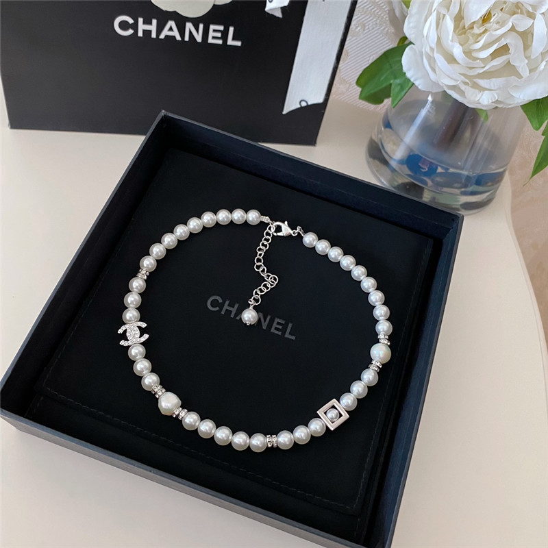 Ch**el square double c pearl necklace
