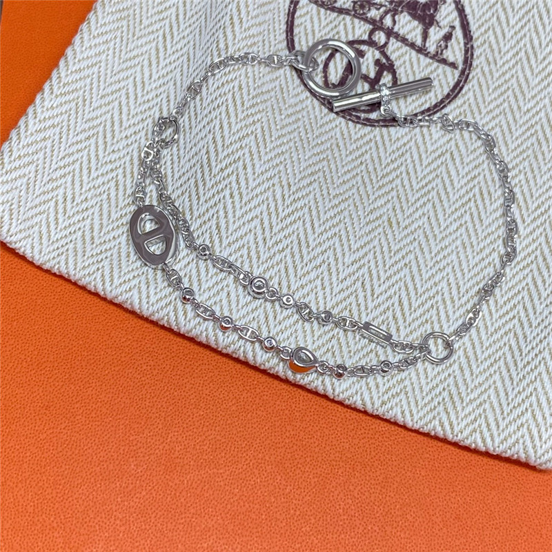 H**me5 pig nose bracelet