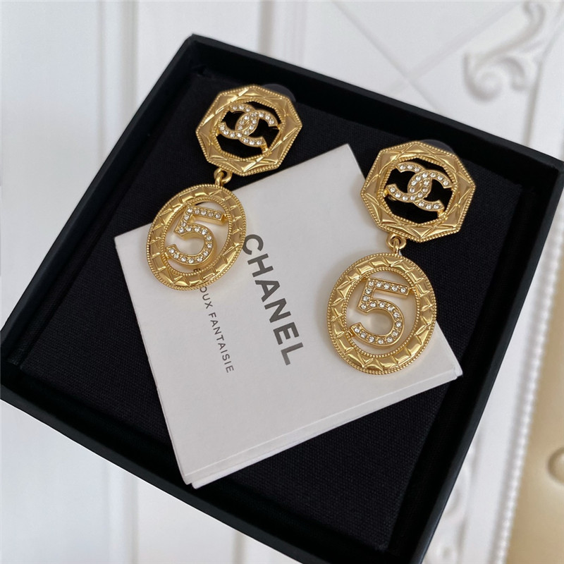 ch**el D1am0nd 8 frame oval 5 earrings