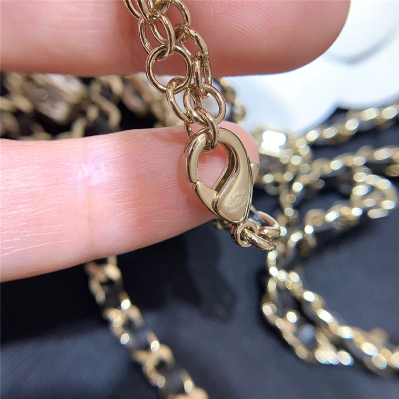 ch**el half D1am0nd double c long chain