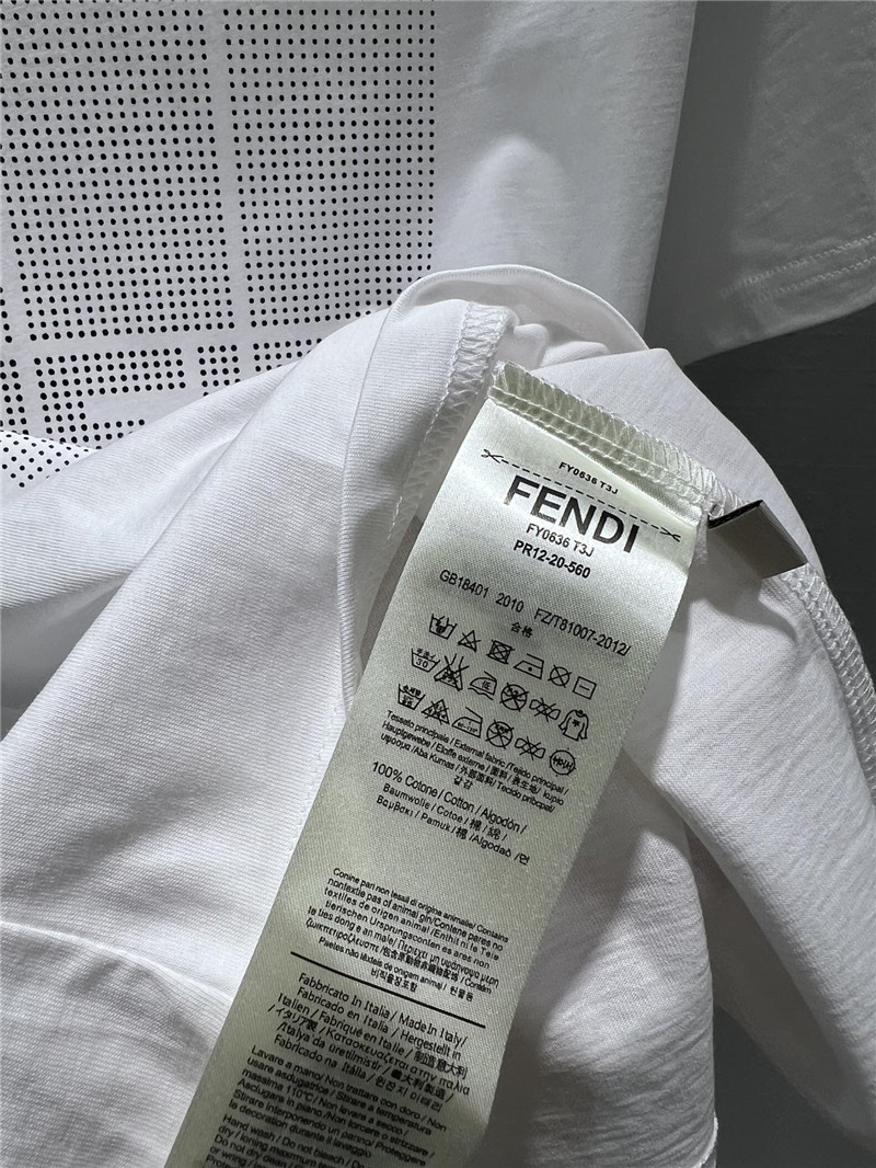 F**di gradient letter print short-sleeved t-shirt replica clothing