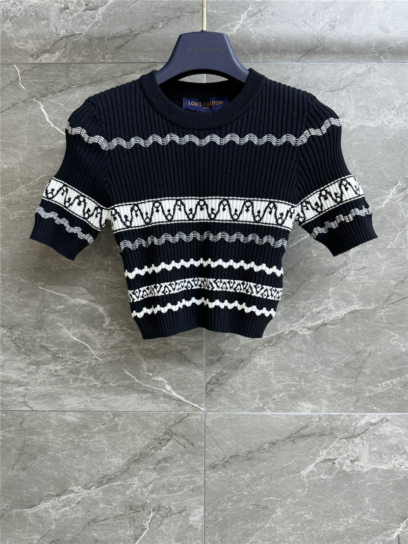 l0vis Vvtt0n lv striped knit suit replica designer clothes