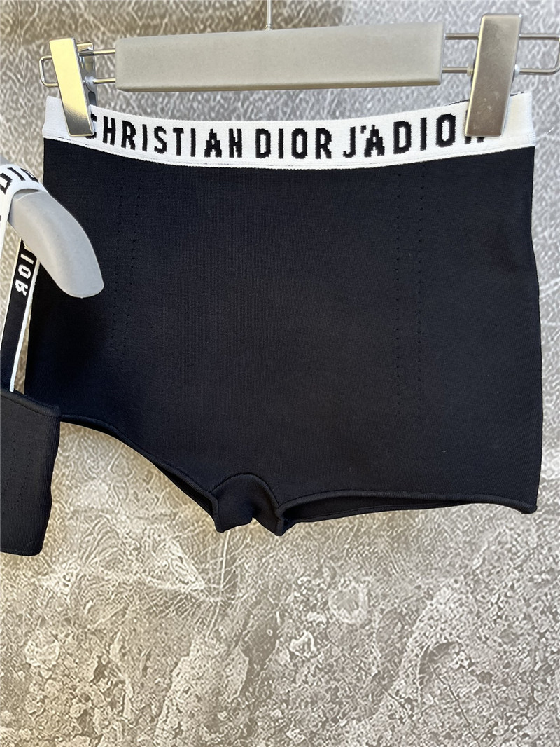 D10r solid color base inner suit replica designer clothes