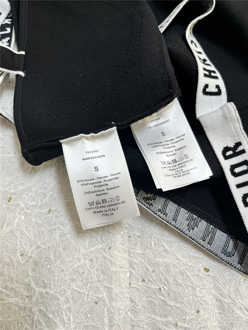 D10r solid color base inner suit replica designer clothes