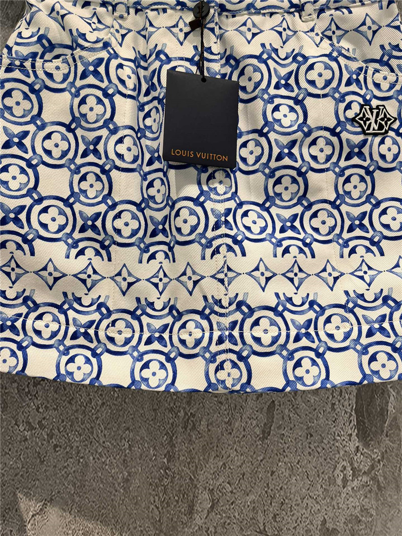 l0vis Vvtt0n lv blue and white porcelain skirt replica clothes