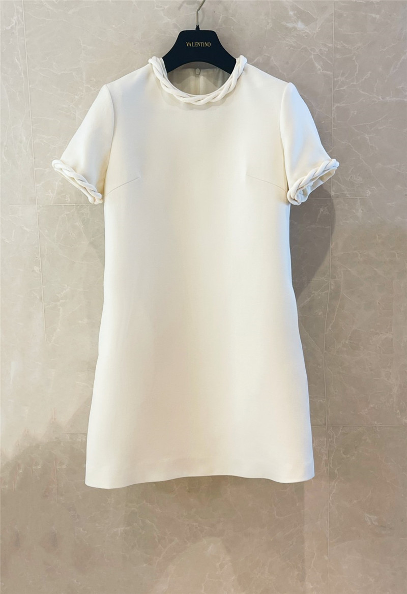 Va1e*ntin0 hand-twisted dress replica d&g clothing