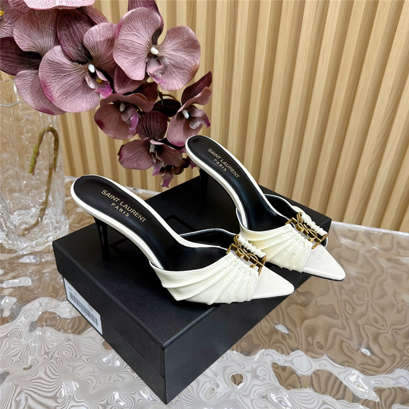 Sa1nt Lau*nt babylone mules in ivory patent leather