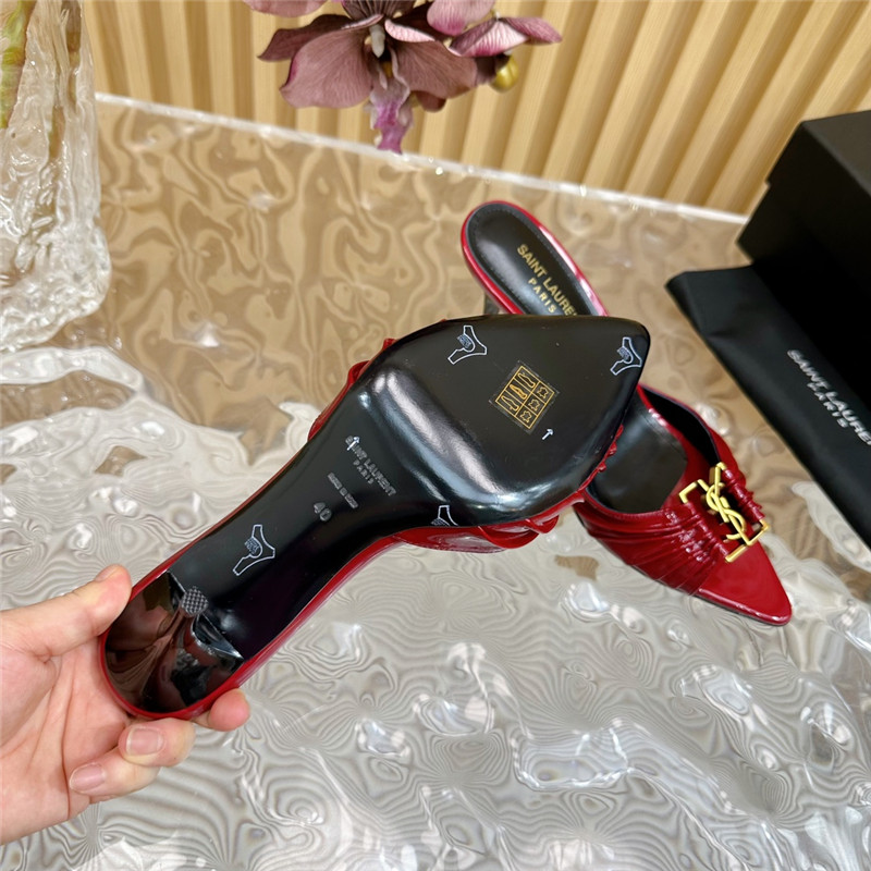 Sa1nt Lau*nt babylone mules in burgundy patent leather