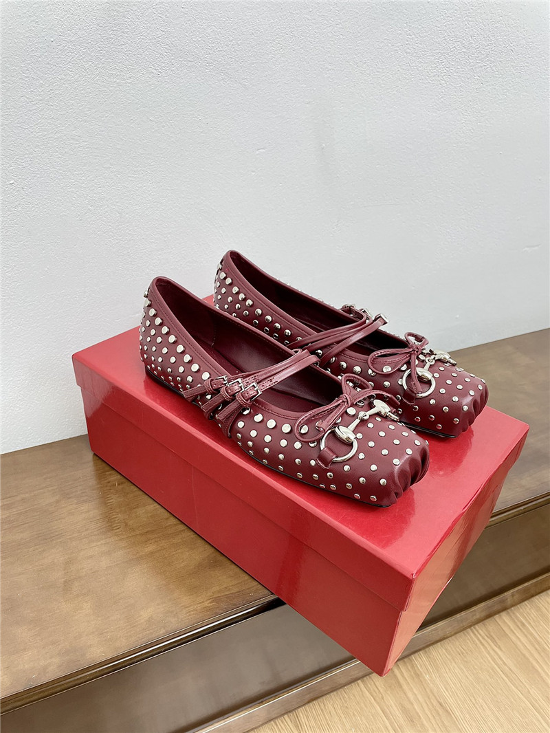 Gvc*1  burgundy horsebit ballet flats