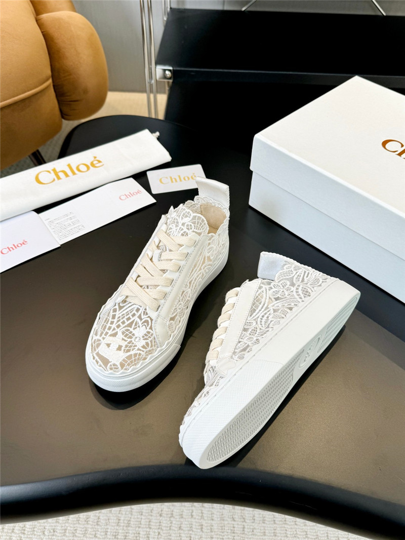Chloé Lauren Sneaker in Mild Beige Lace & Leather