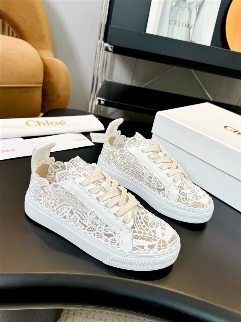 Chloé Lauren Sneaker in Mild Beige Lace & Leather