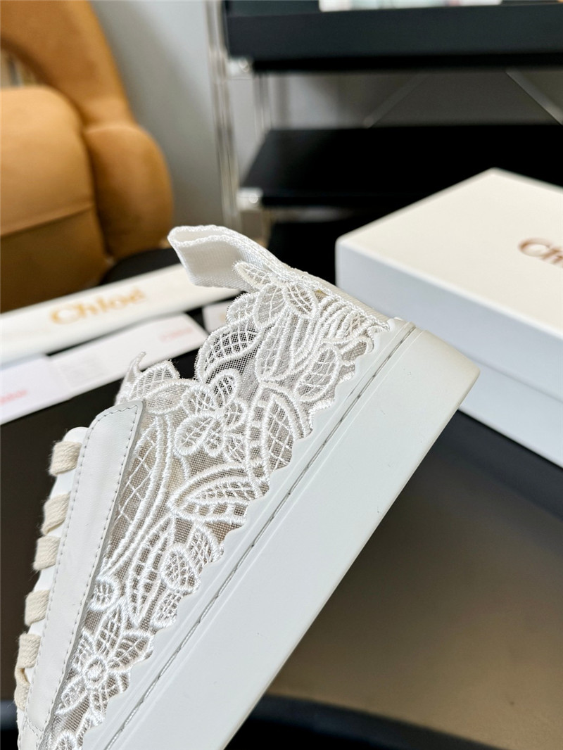 Chloé Lauren Sneaker in Mild Beige Lace & Leather