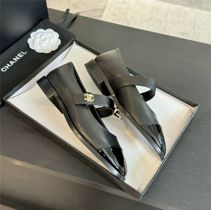 Ch**el gold interlock mary janes in black calfskin