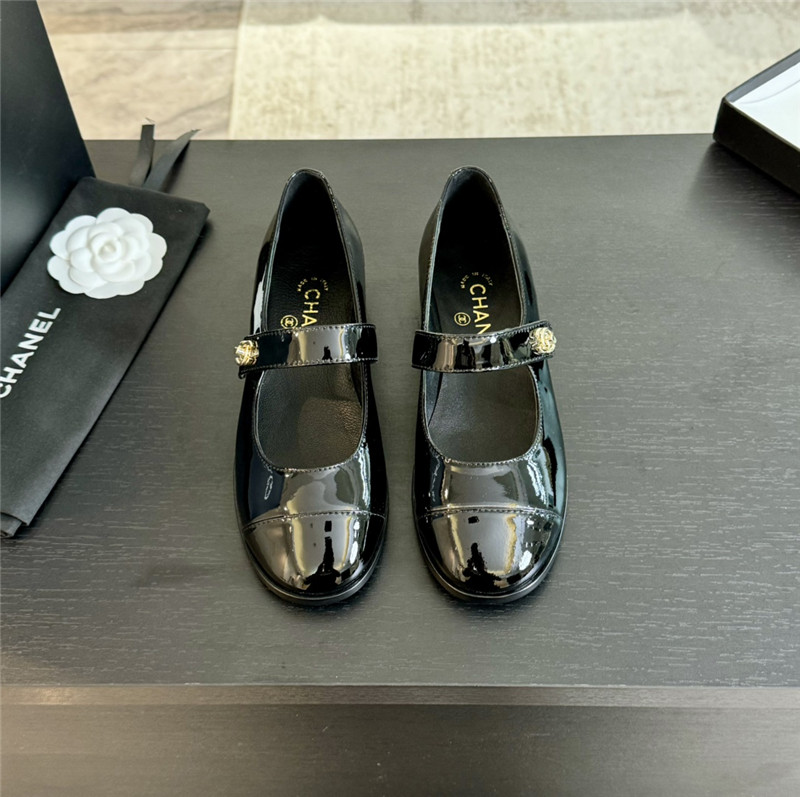 Ch**el gold interlock mary janes in black patent calfskin