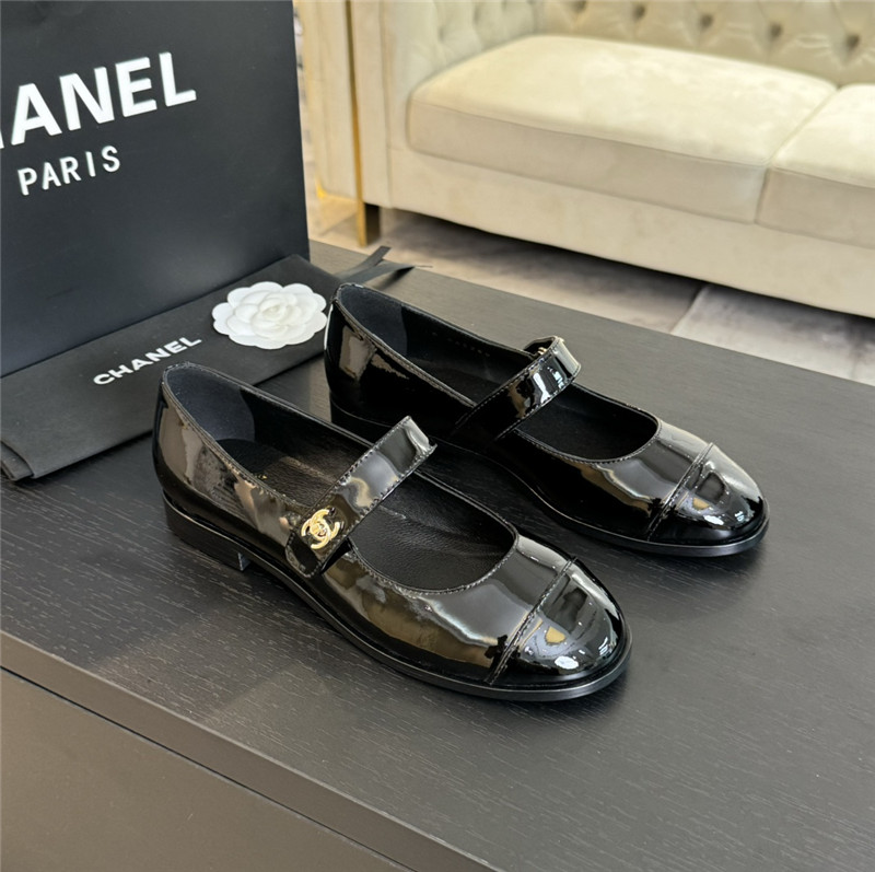 Ch**el gold interlock mary janes in black patent calfskin