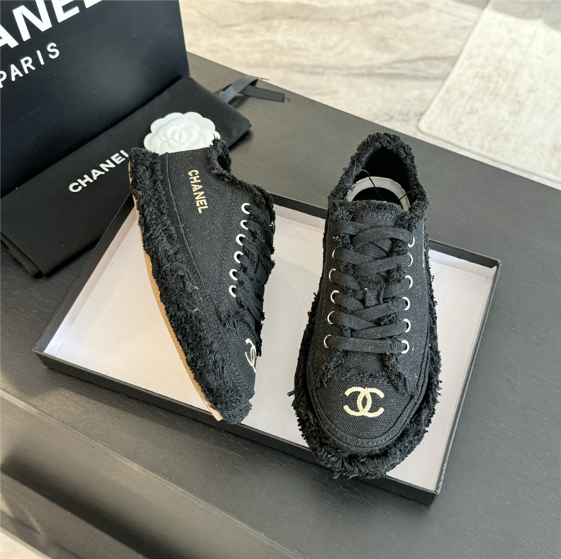 Ch**el lace-up canvas sneakers in black