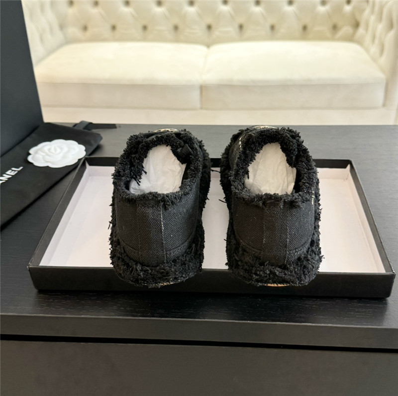 Ch**el lace-up canvas sneakers in black