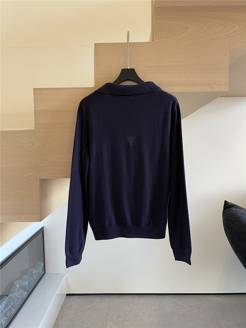 Va1e*ntin0 v neck knitted cardigan cheap replica designer clothes