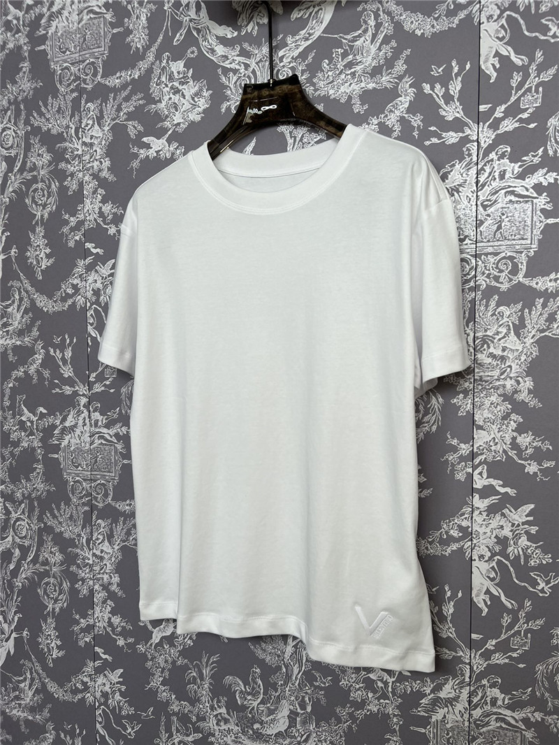 Va1e*ntin0 simple t-shirt cheap replica designer clothes