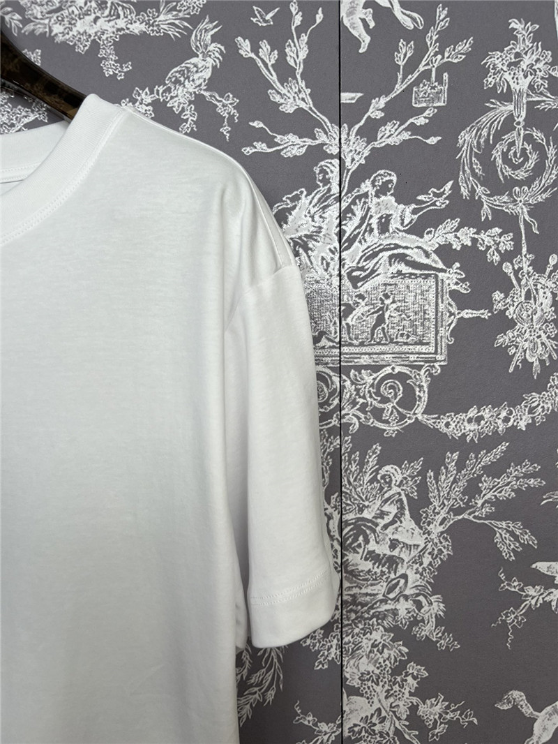 Va1e*ntin0 simple t-shirt cheap replica designer clothes