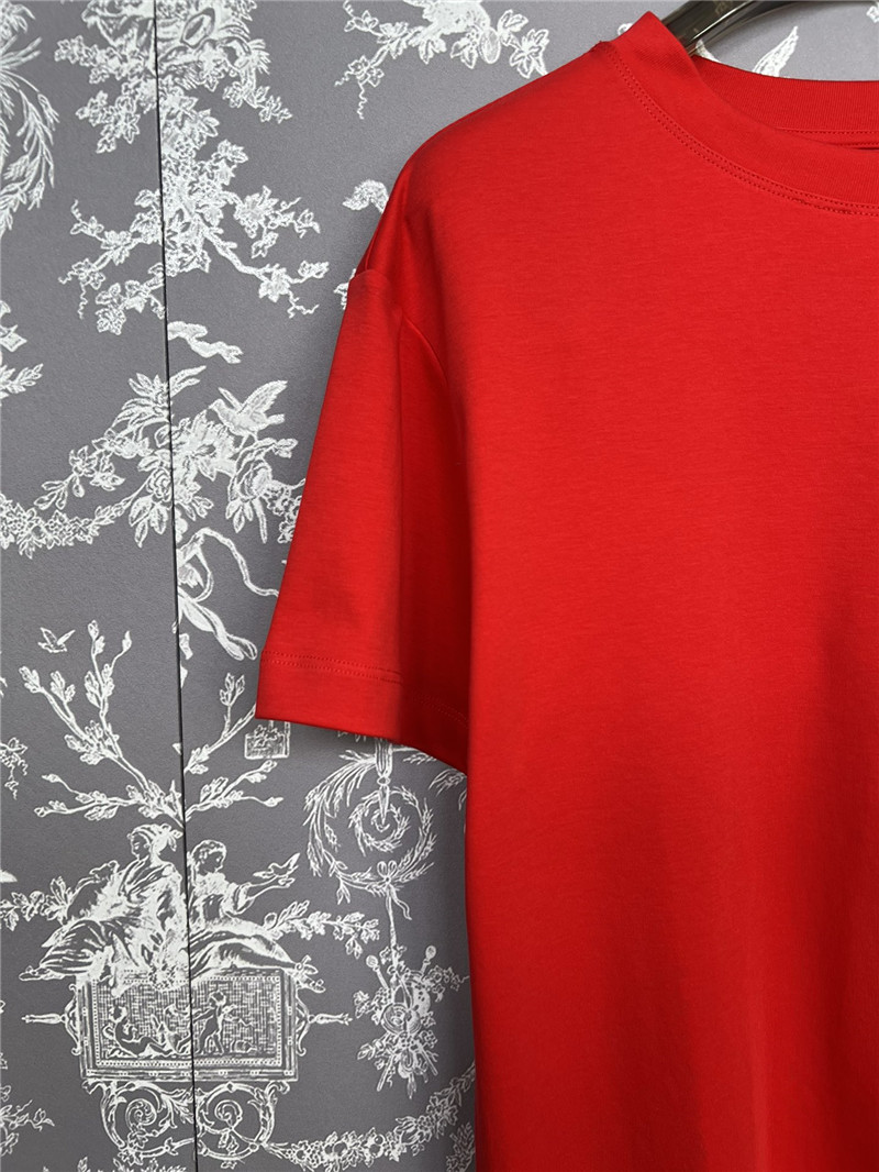 Va1e*ntin0 simple t-shirt cheap replica designer clothes