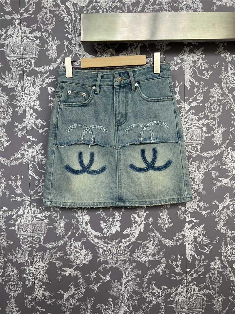 Ch**el gradient denim mini skirt