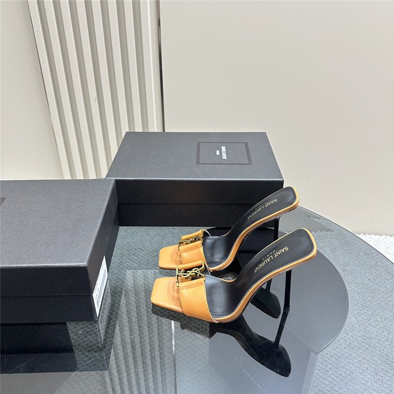 Sa1nt Lau*nt beige calfskin square toe babylon mules