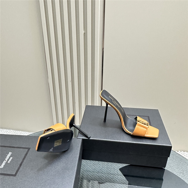 Sa1nt Lau*nt beige calfskin square toe babylon mules