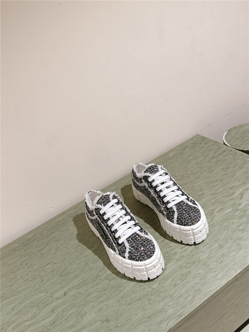 Pra*a double wheel tweed trainers in black