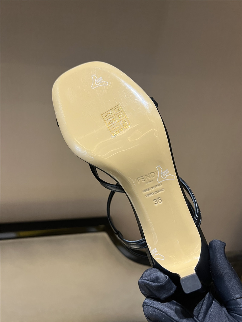 F**di ffold black leather square toe cross strap sandals